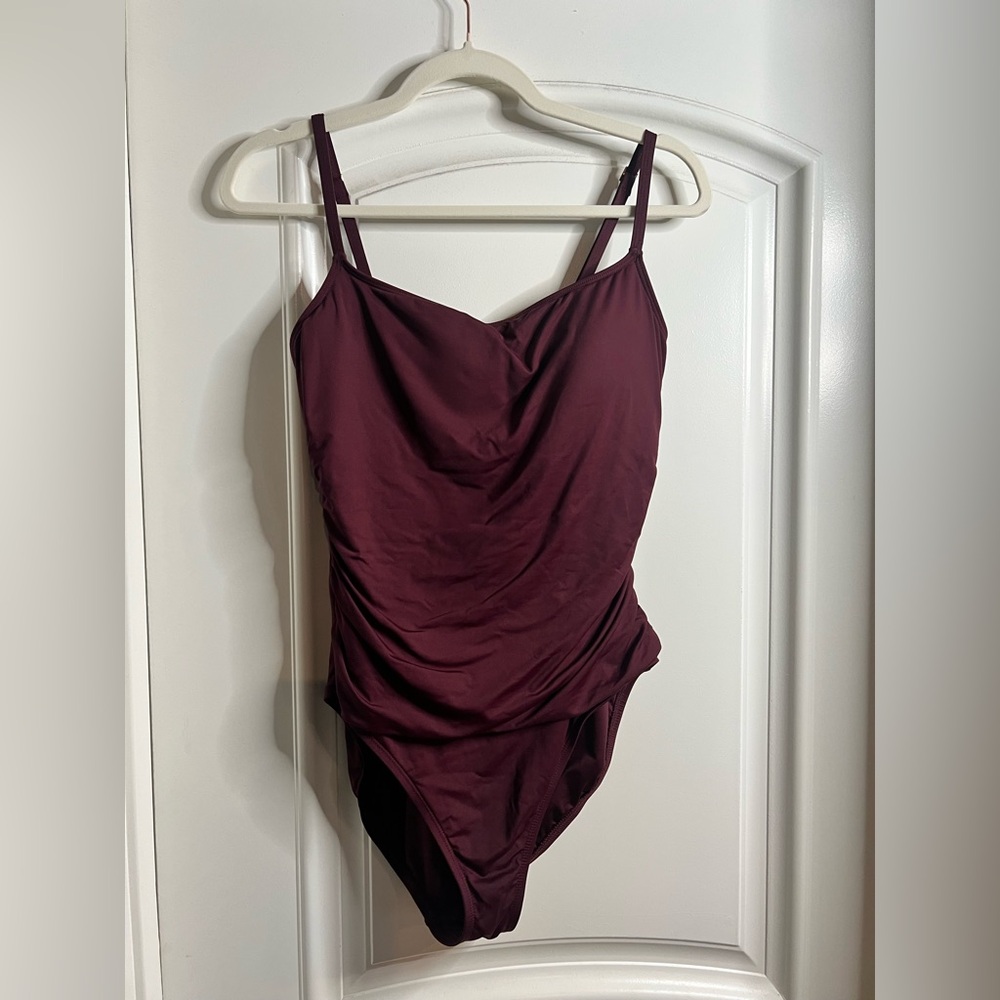 La Blanca Island Goddess One-Piece Swimsuit Size 14 Dark Cherry Shirred Waist